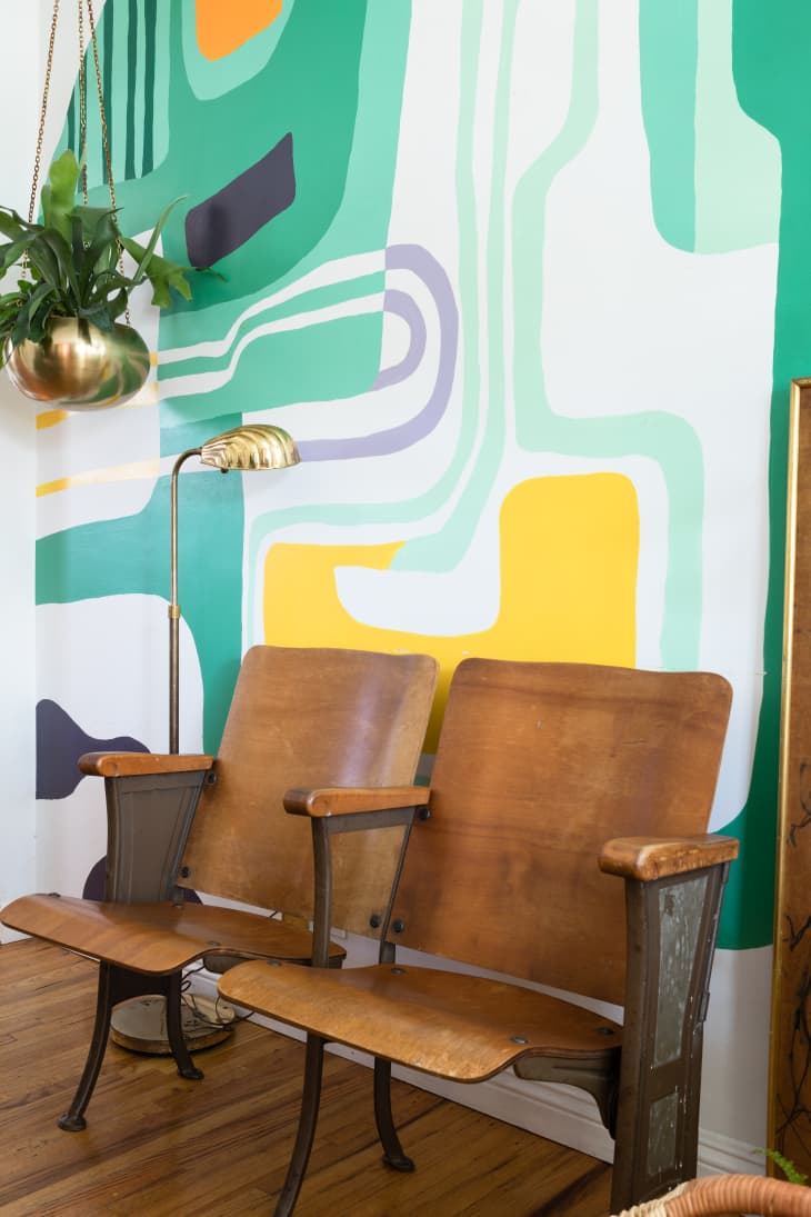 What Colors Go With Mint Green? Try These Complementary Colors